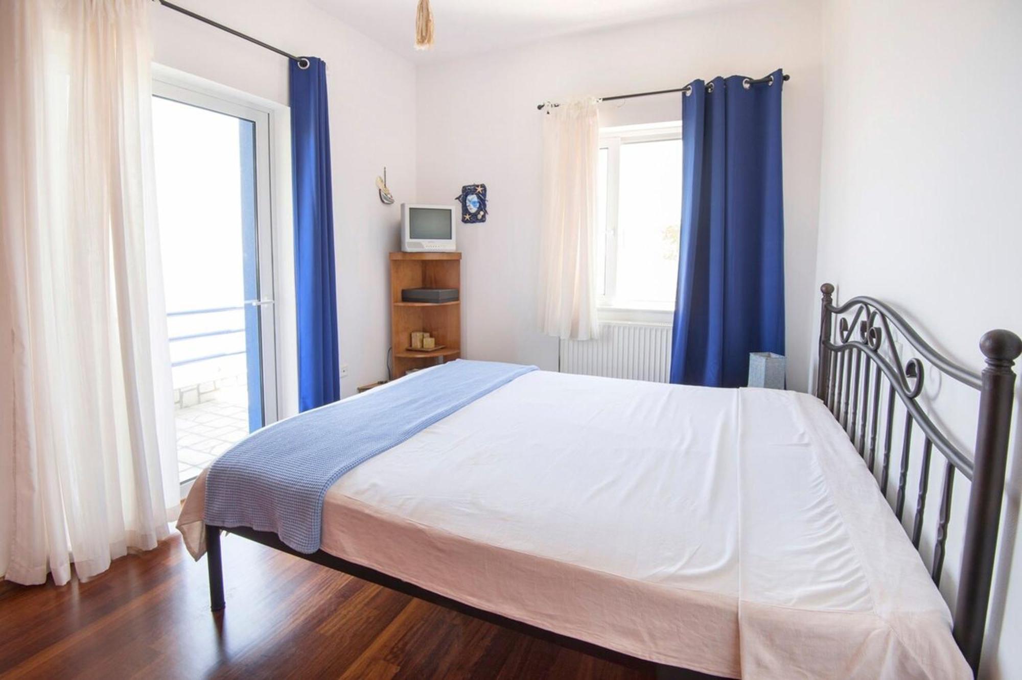Blue Dream Seaside Villa With Superb Sea Views Кими Екстериор снимка