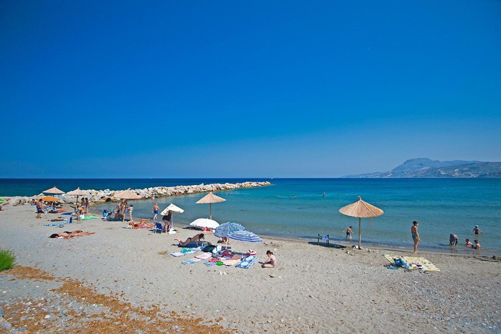 Blue Dream Seaside Villa With Superb Sea Views Кими Екстериор снимка